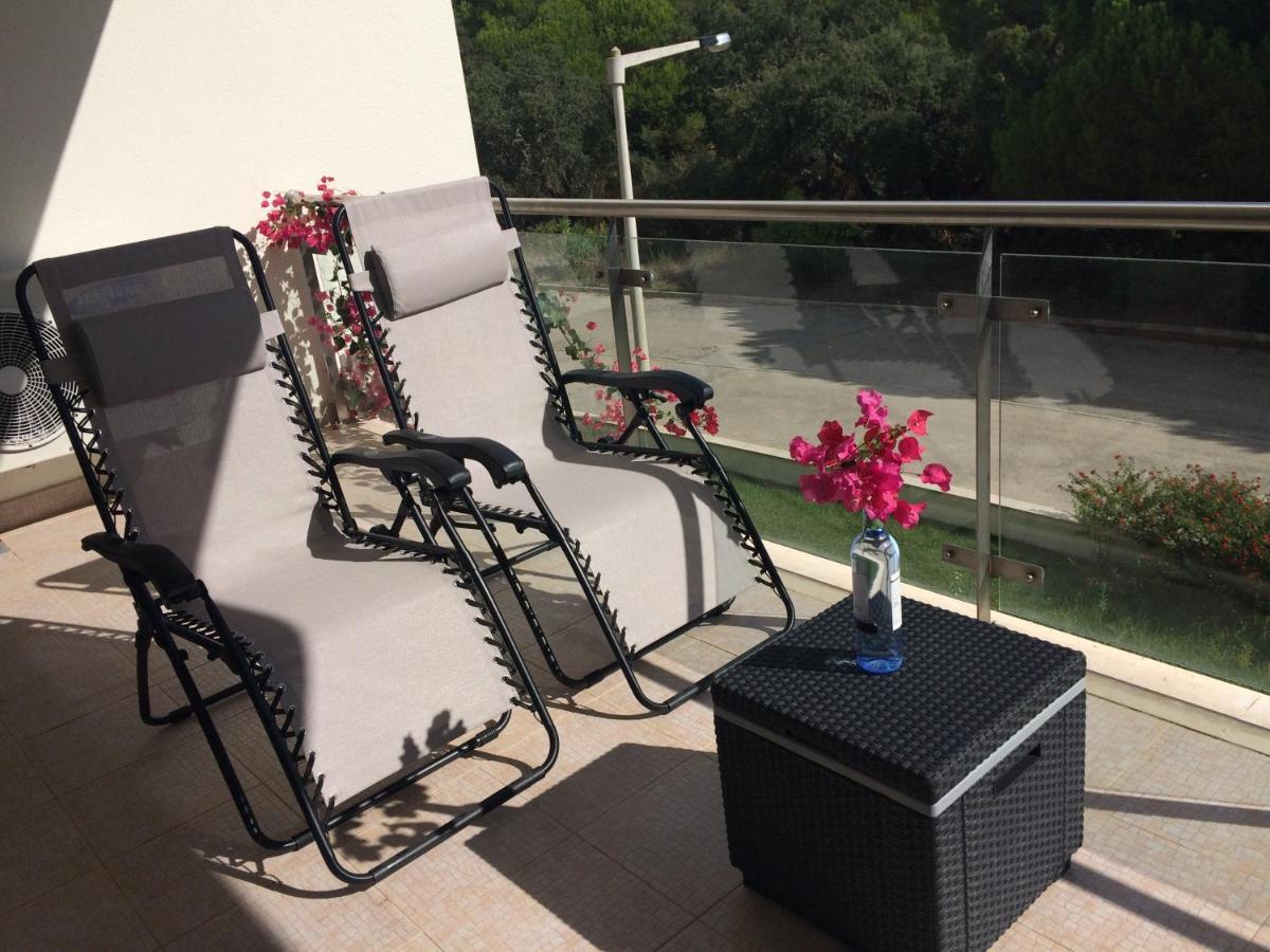 Delightful Vacations Apartment In Algarve ออยุส ดิ อากวา ภายนอก รูปภาพ